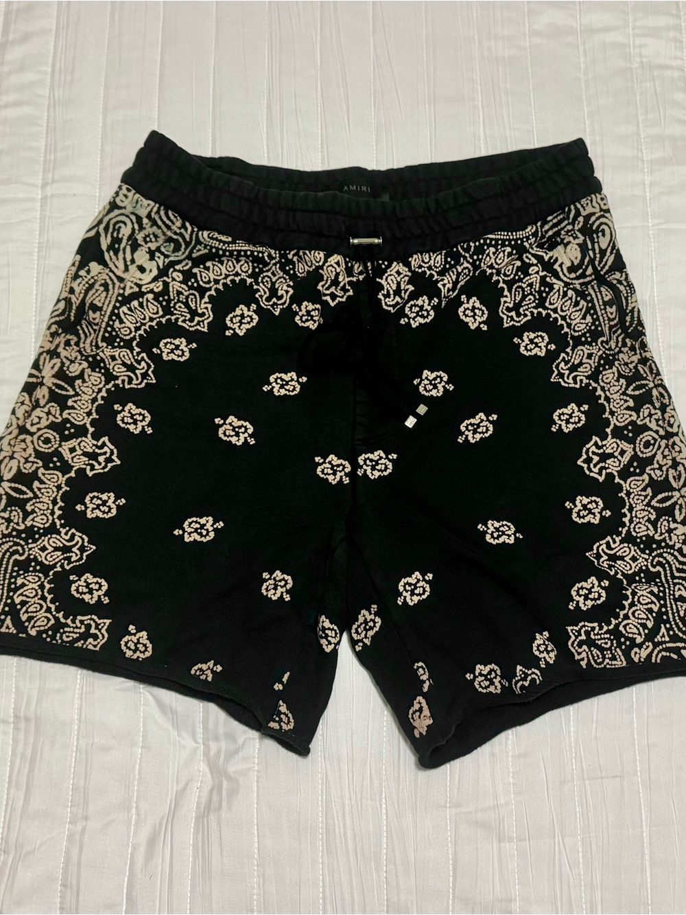 Amiri Bleached Bandana Shorts – XL